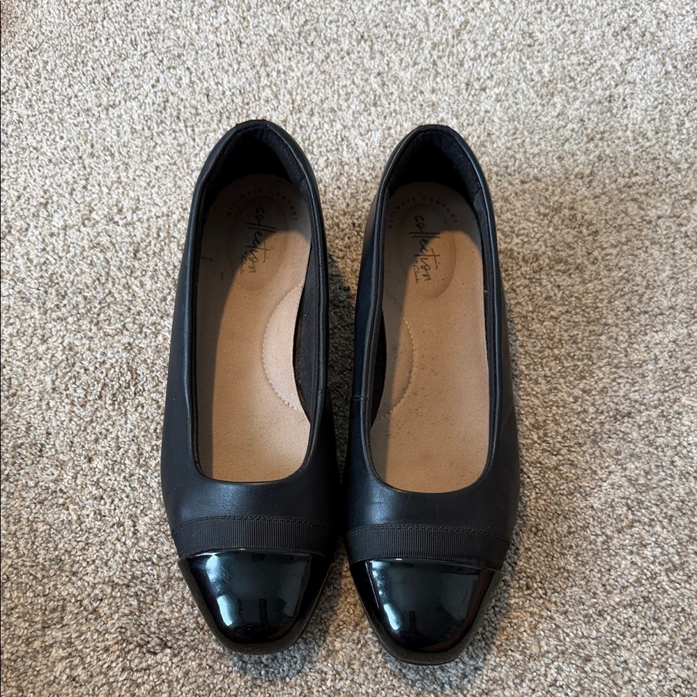 Clarks Black Patent Cap-Toe Flats